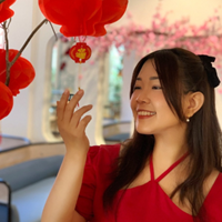 Ms Jenny from Sun Smile English